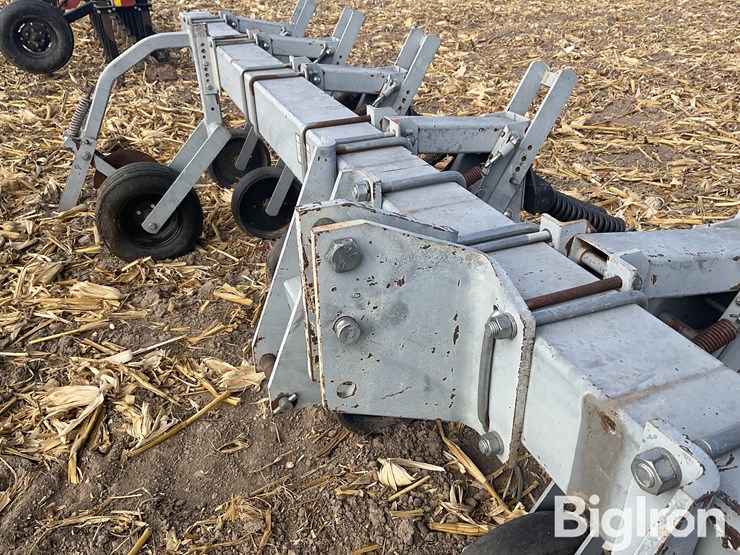 hiniker-cultivator-image-12