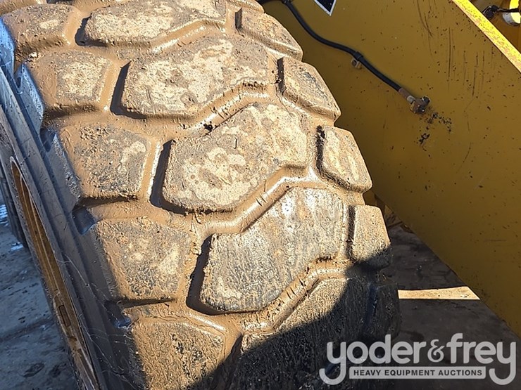 2016-caterpillar-950m-image-30