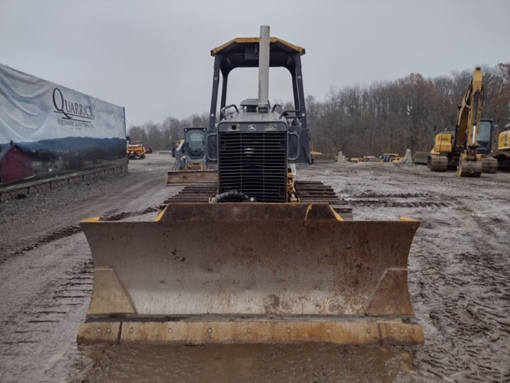 deere-650j-lt-image-2