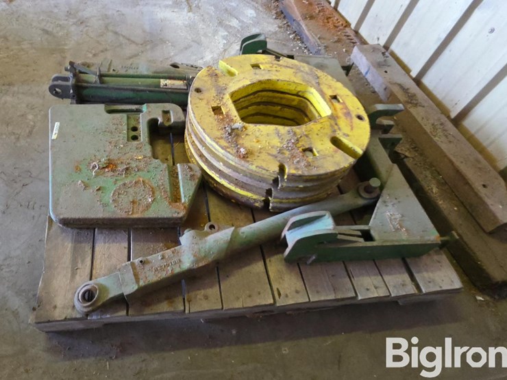 john-deere-tractor-weights-&-quick-hitch-image-8