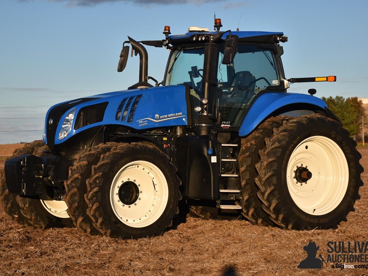 2022-new-holland-t8.320-image-1