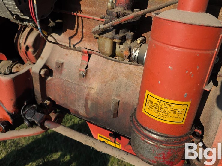 1952-farmall-super-c-2wd-tractor-image-16