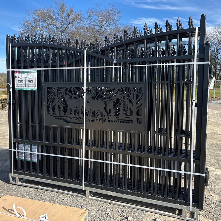 #16 • (1) 20’ SET OF DEER ENTRANCE GATES