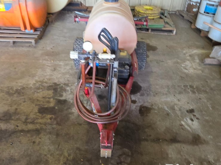 pull-type-yard-sprayer-image-2