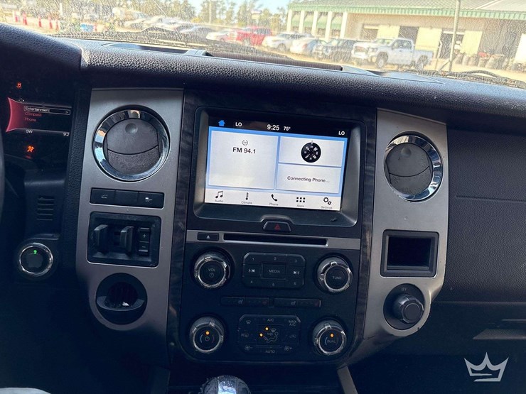 2016-ford-expedition-image-14