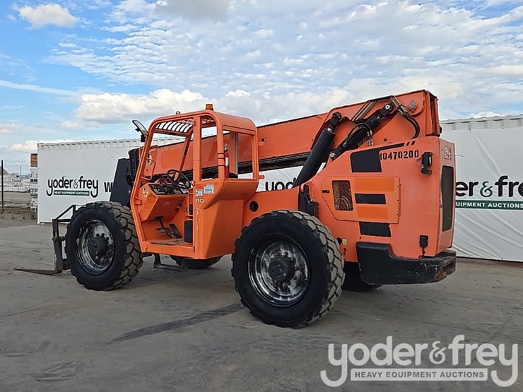 2016-sky-trak-8042-image-3