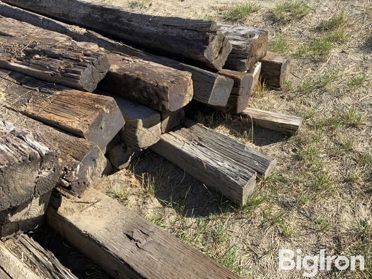 misc.-railroad-ties-&-posts-image-11