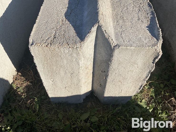 concrete-stackable-blocks-image-9