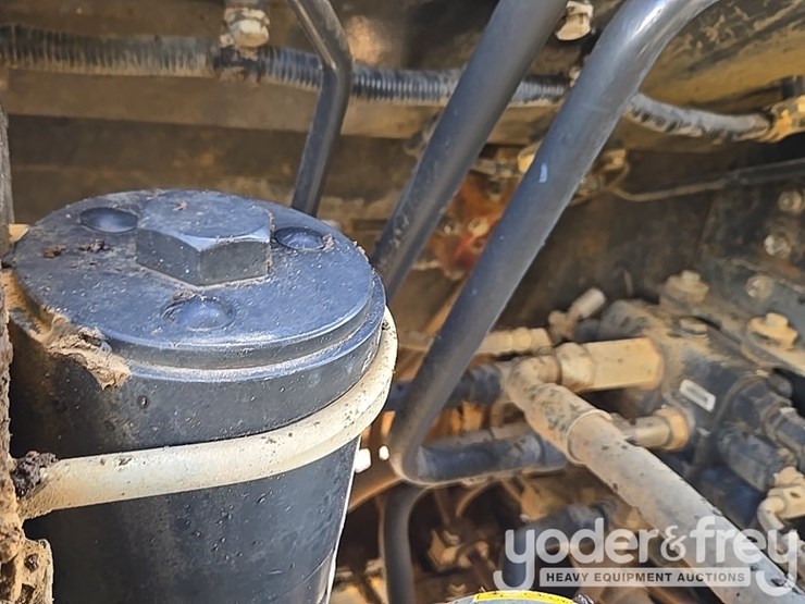 2018-komatsu-wa200-8-image-128