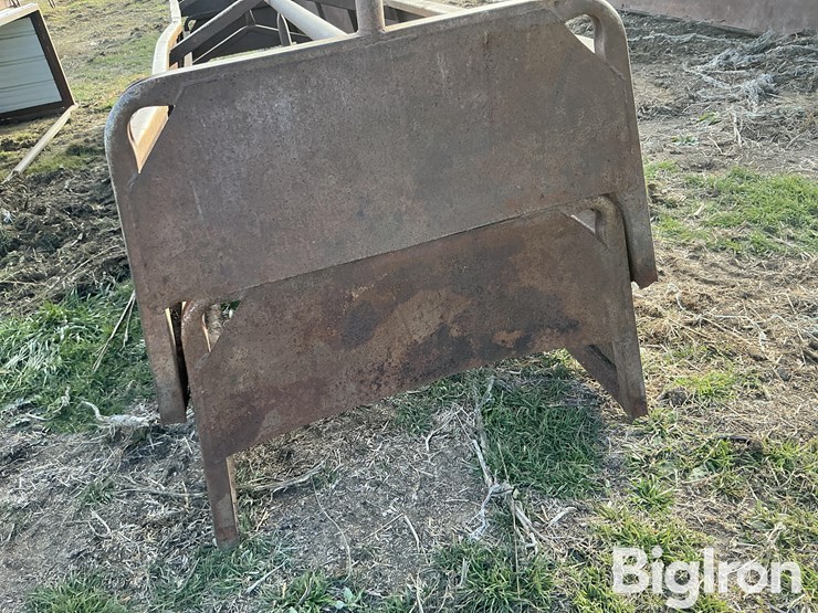 steel-bottomless-feed-bunks-image-10