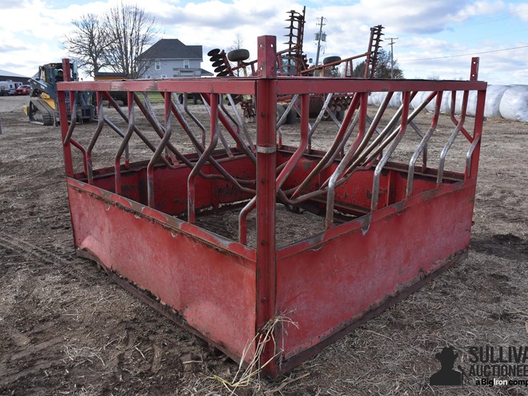 square-feeder-image-7