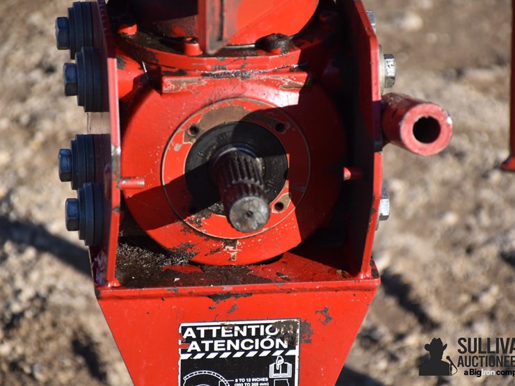 2013-new-holland-h7230-image-10