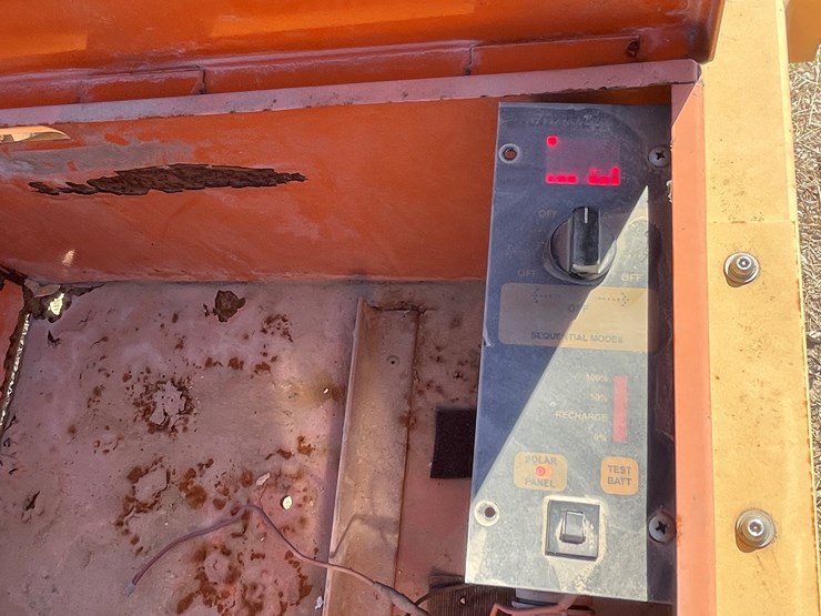 #6317-•-2013-psc-arrow-board-(trailer-#37130),-(no-title)-image-7