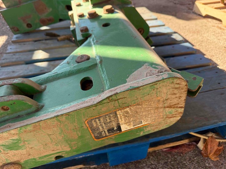 john-deere-quick-hitch-image-6