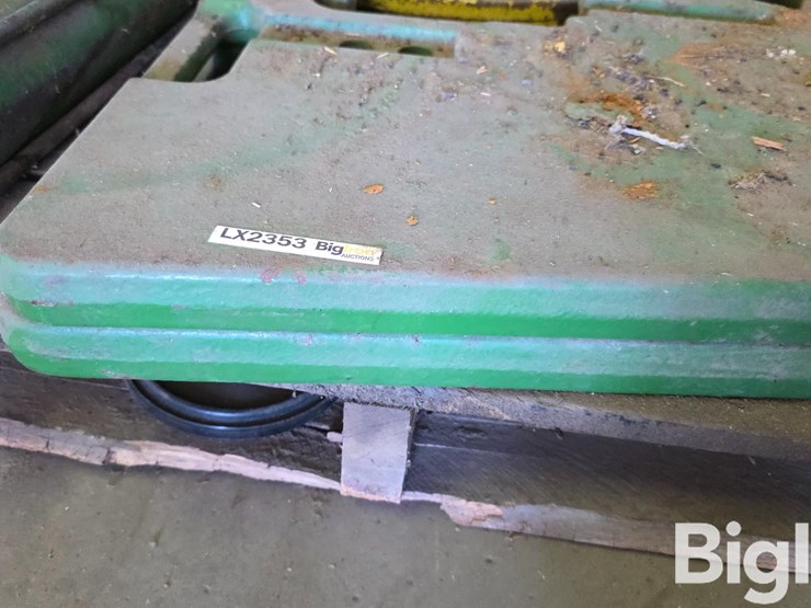 john-deere-tractor-weights-&-quick-hitch-image-13
