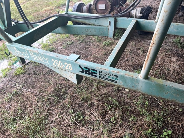 strickland-seed-master-250-image-20