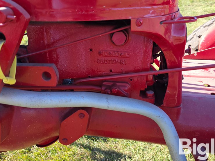 1955-farmall-cub-2wd-tractor-image-18