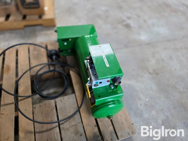 john-deere-1770nt-image-4