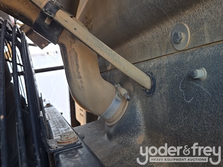 2016-caterpillar-950m-image-101