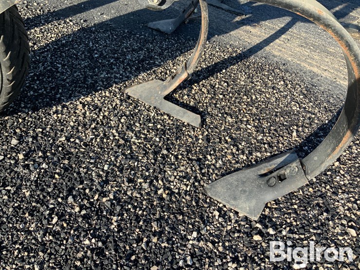 john-deere-16r30"-crop-cultivator-image-15