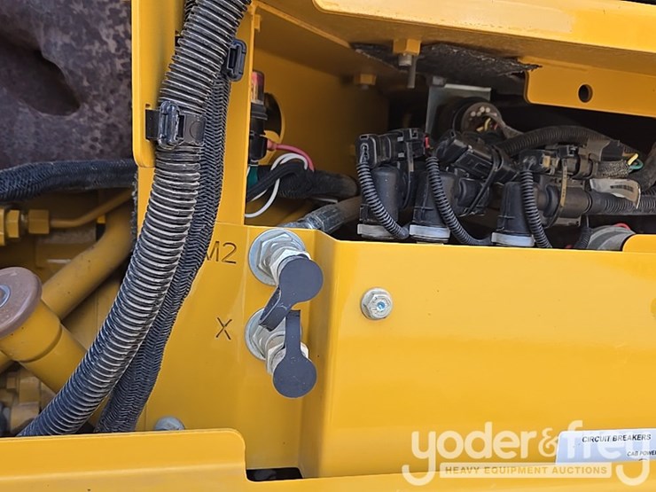 2017-deere-872g-image-105