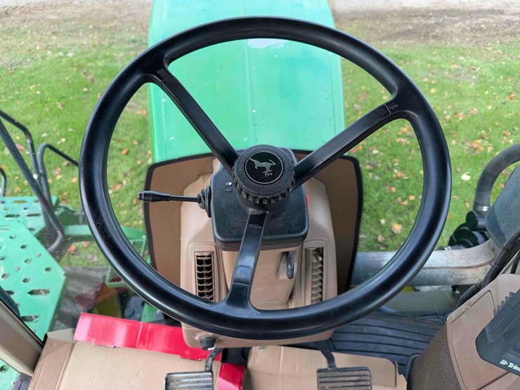 2002-john-deere-9520t-image-44