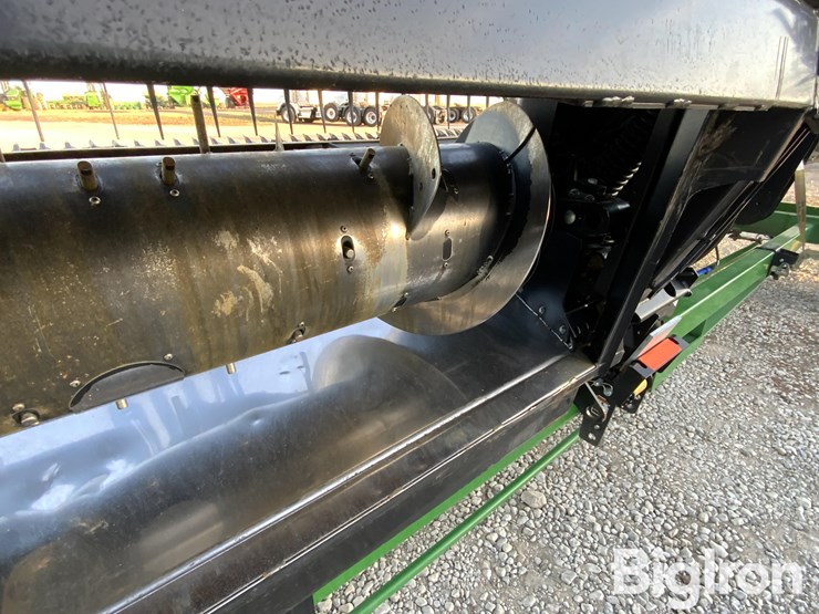 2015-macdon-40'-flex-draper-head-image-13