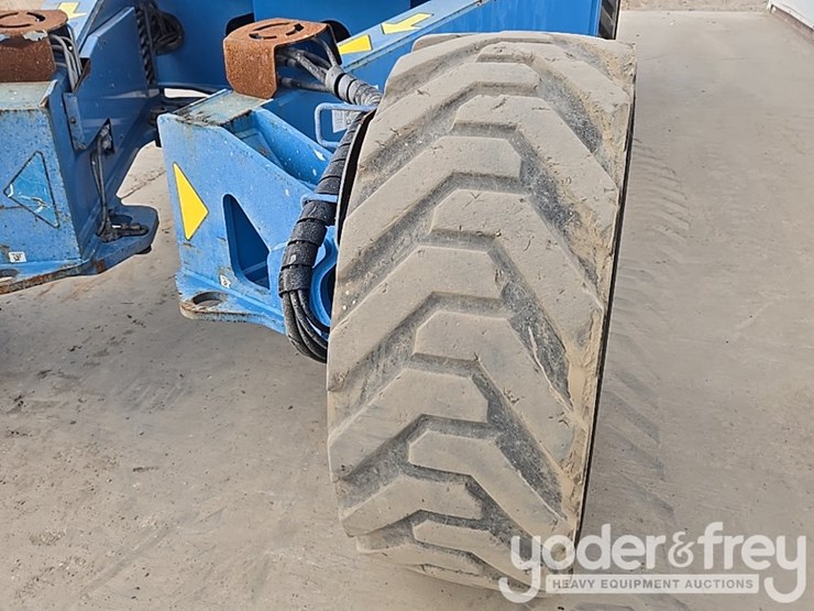 2015-genie-zx-135-image-57