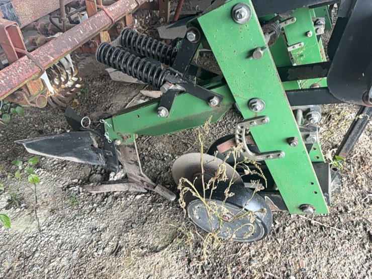 sukup-hi--residue-cultuvator-image-20