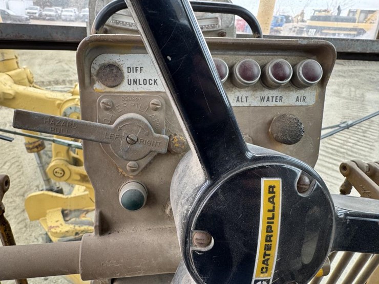 1974-caterpillar-140g-image-45