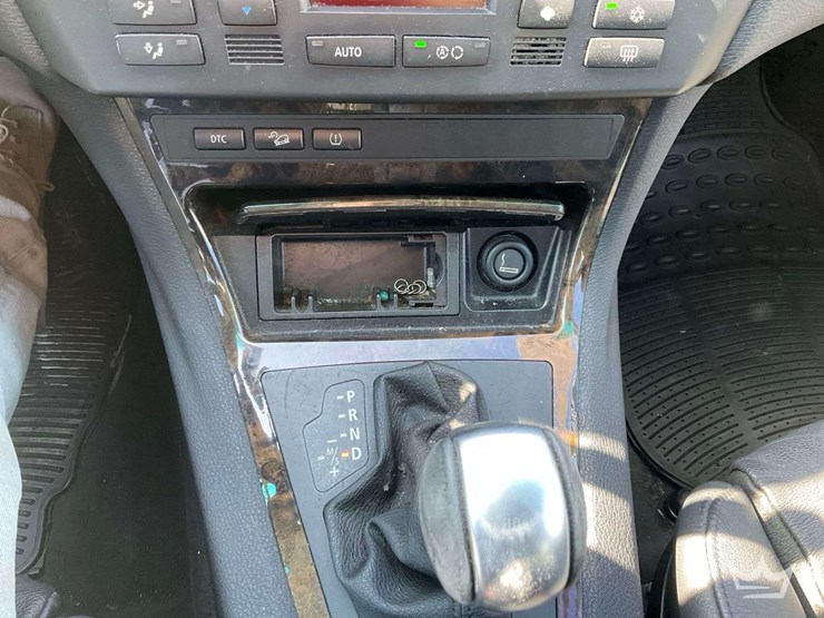 2009-bmw-x3-image-15