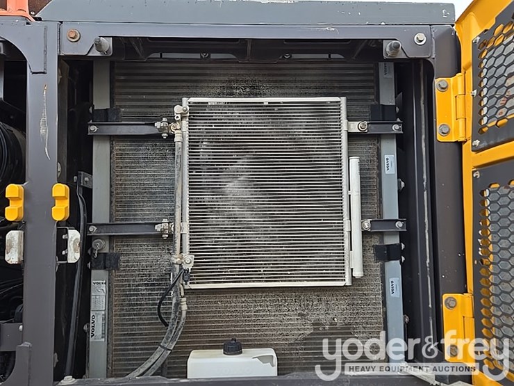 2019-volvo-ec200el-image-93