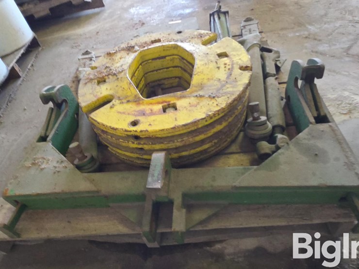 john-deere-tractor-weights-&-quick-hitch-image-6