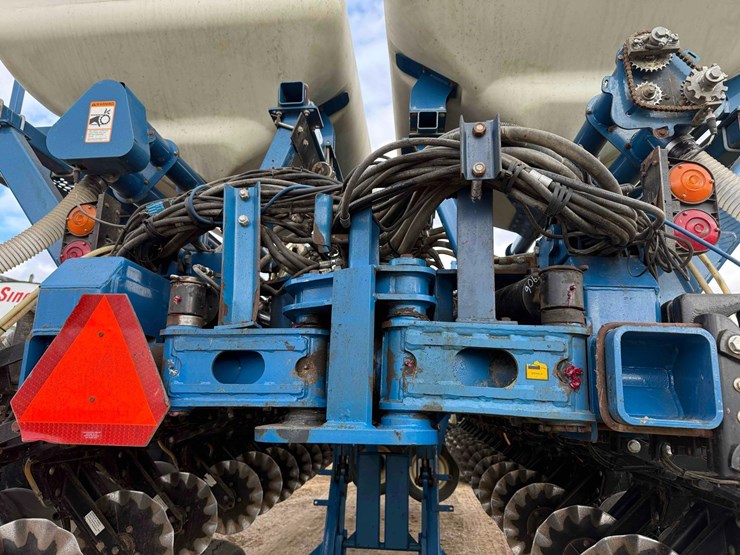 kinze-3700-image-23