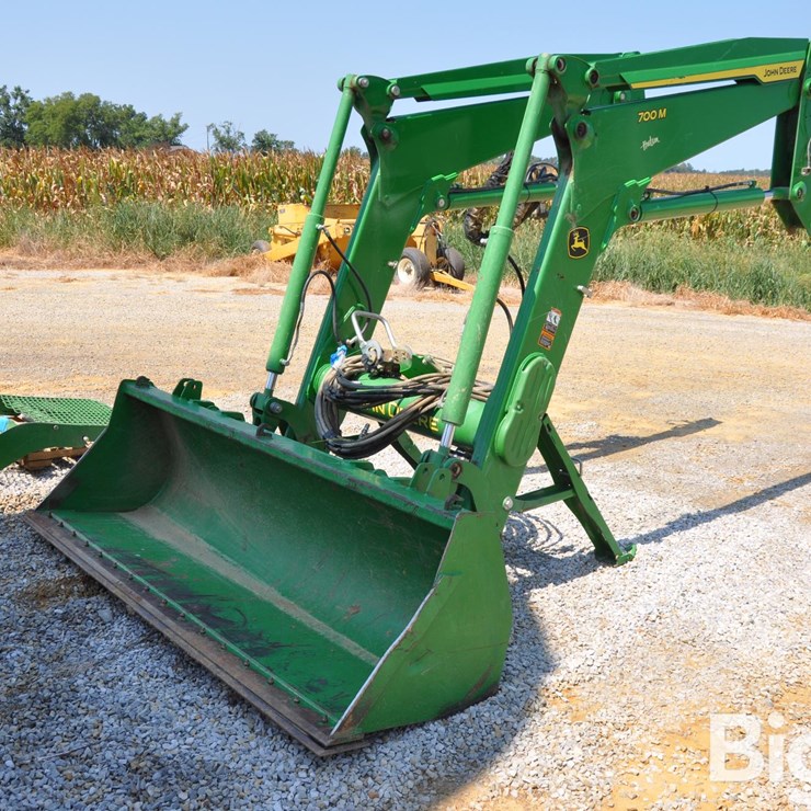 2021 JOHN DEERE 700M