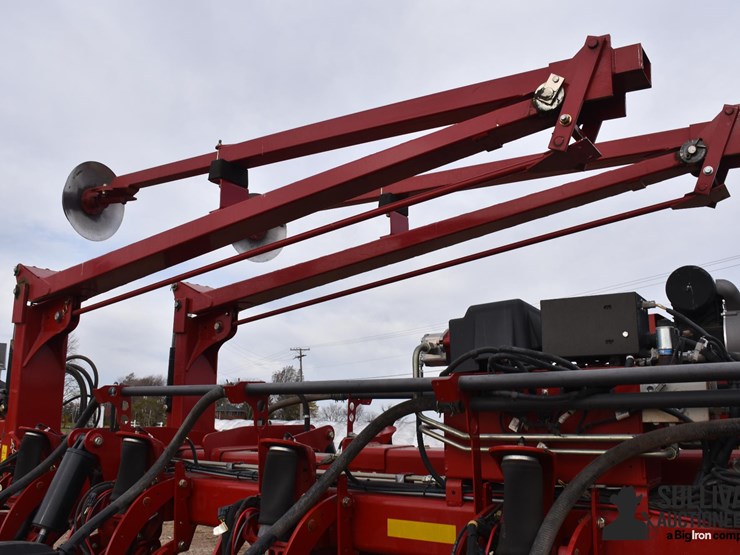 2018-case-ih-2150-image-15