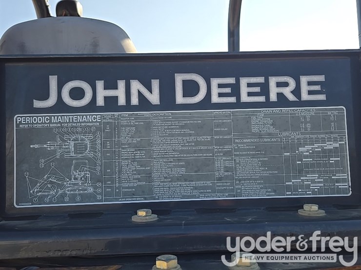 2019-deere-35g-image-65