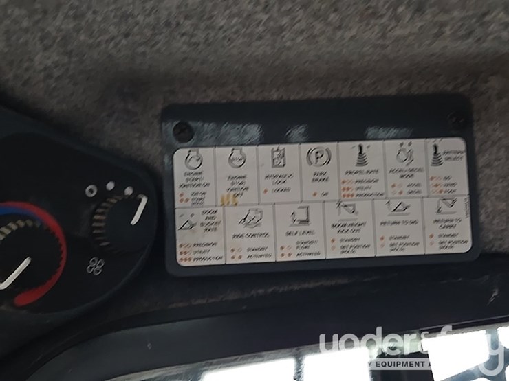 2020-deere-333g-image-80