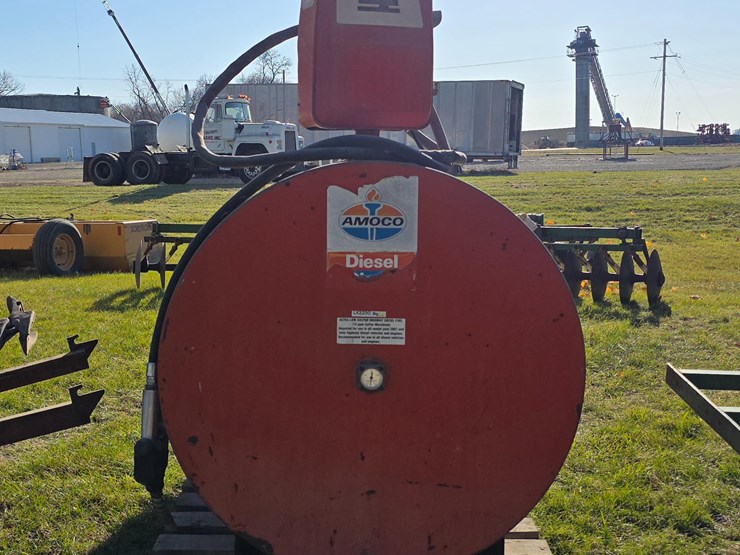 500-gal-fuel-tank-&-pump-image-2