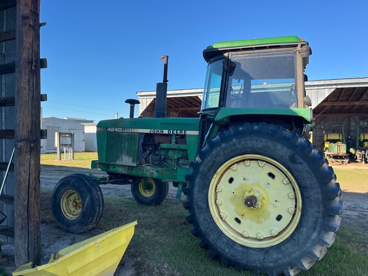 john-deere-4240-image-19