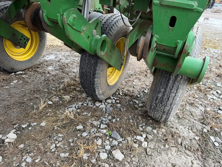 john-deere-1790-image-24