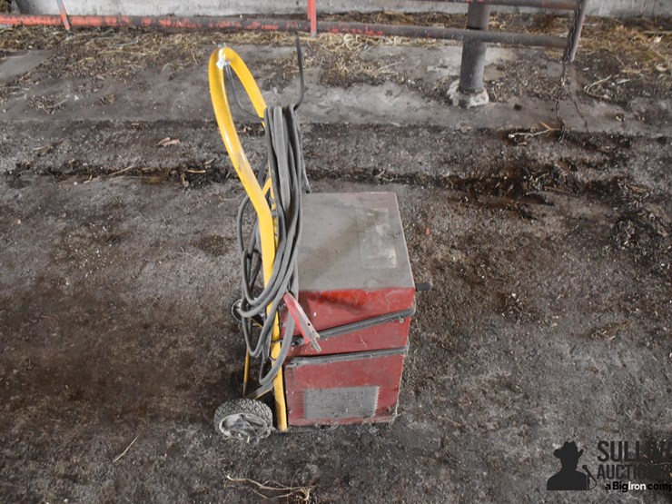 craftsman-110-battery-tender-image-3