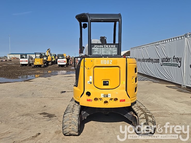 2019-deere-35g-image-4