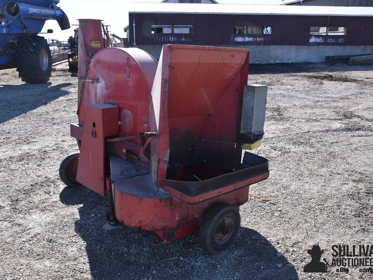 gehl-fb1580-pull-type-forage-blower-image-5