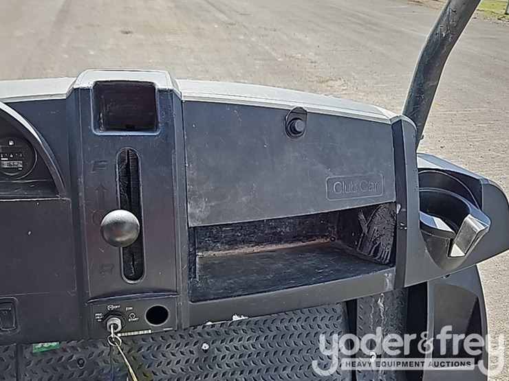 2019-club-car-carryall-1700-image-32