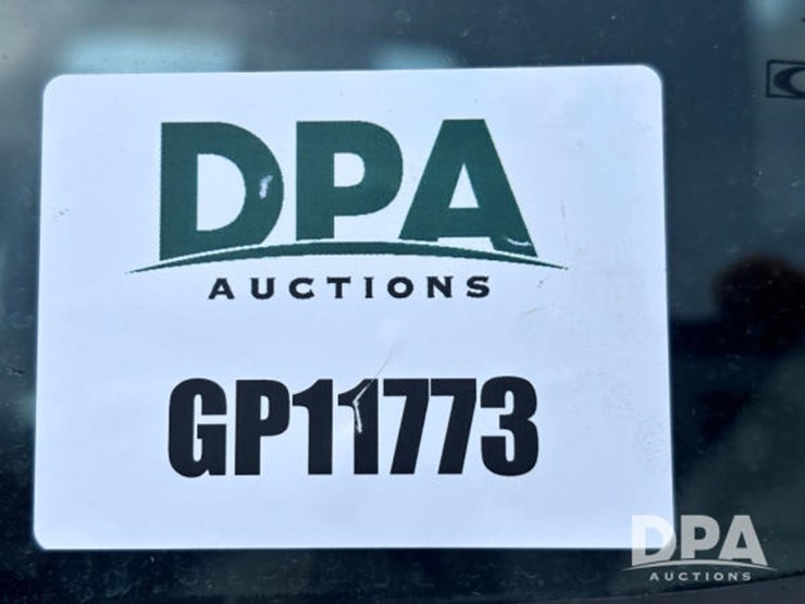 2003-volvo-10-image-93