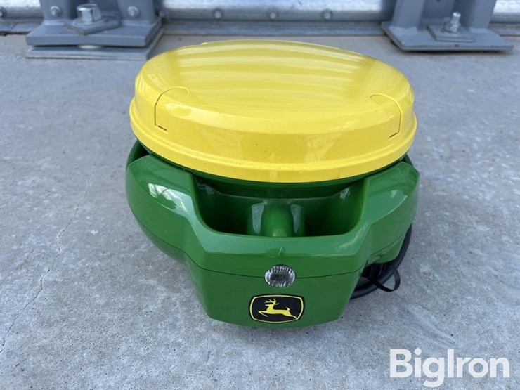 john-deere-7000-image-2