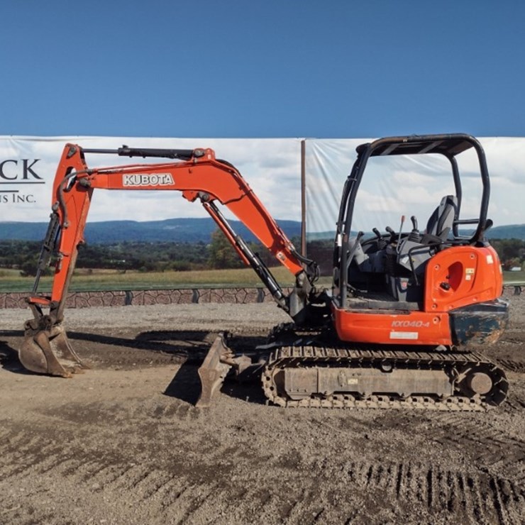 KUBOTA KX040-4