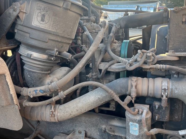 2013-freightliner-fuel-delivery-truck-(dr12679-unit-1255)-image-10