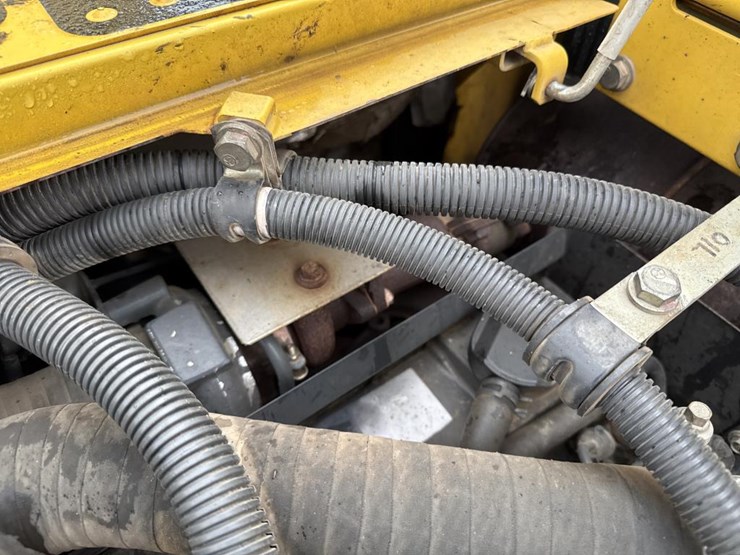 komatsu-pc138us-image-42